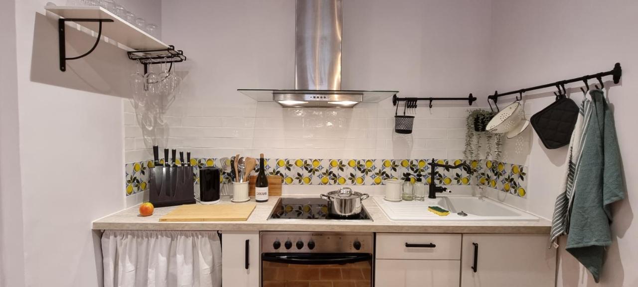 Charming Appartement In Vieux نيس المظهر الخارجي الصورة