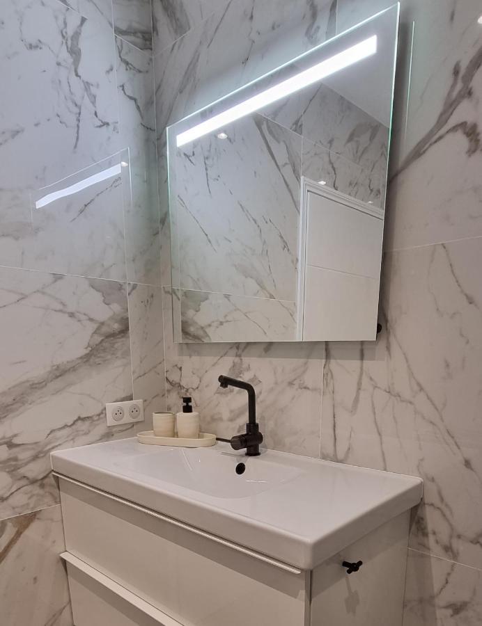 Charming Appartement In Vieux نيس المظهر الخارجي الصورة